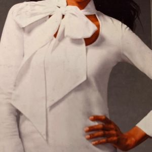 Cabi Take a bow blouse New without tag